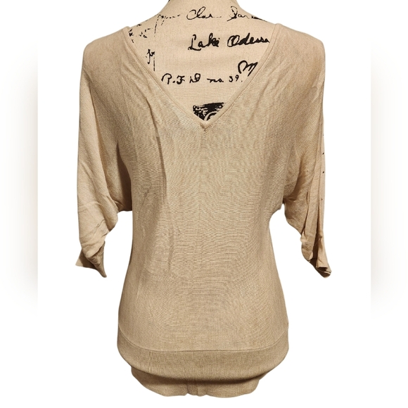 WHBM 3/4 Sleeve Double V Neck Blouse - Picture 2 of 10